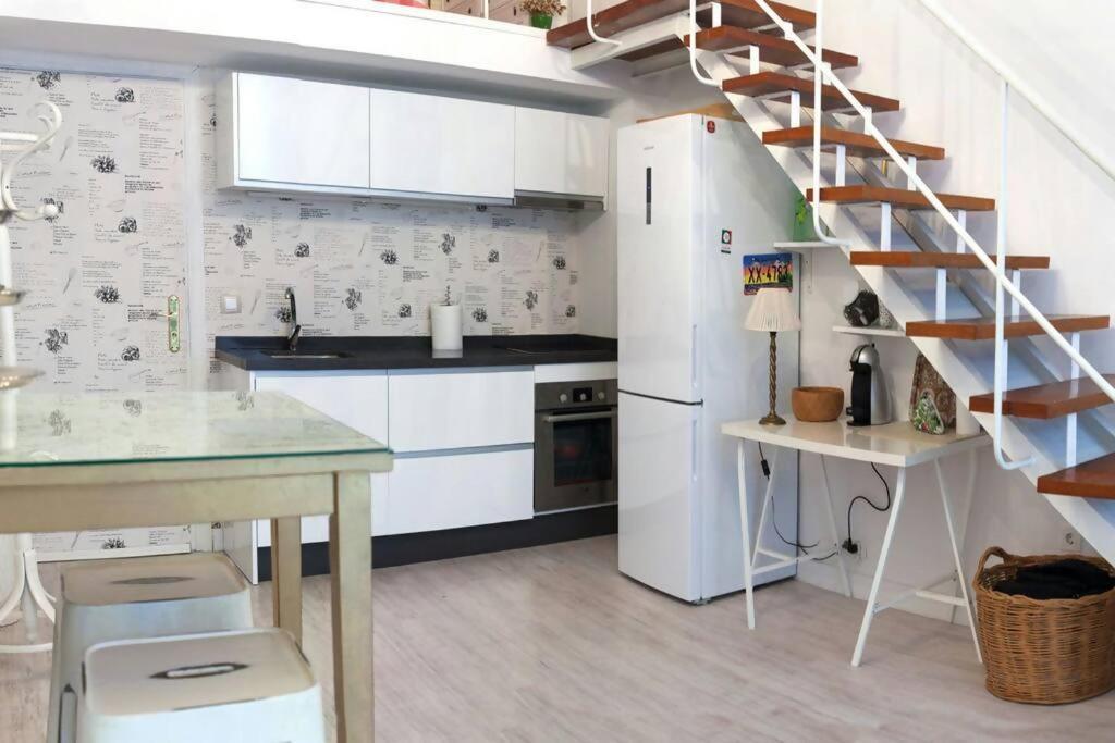 Duplex Center Parking Netflix Amazon Video Lejlighed Sevilla Eksteriør billede