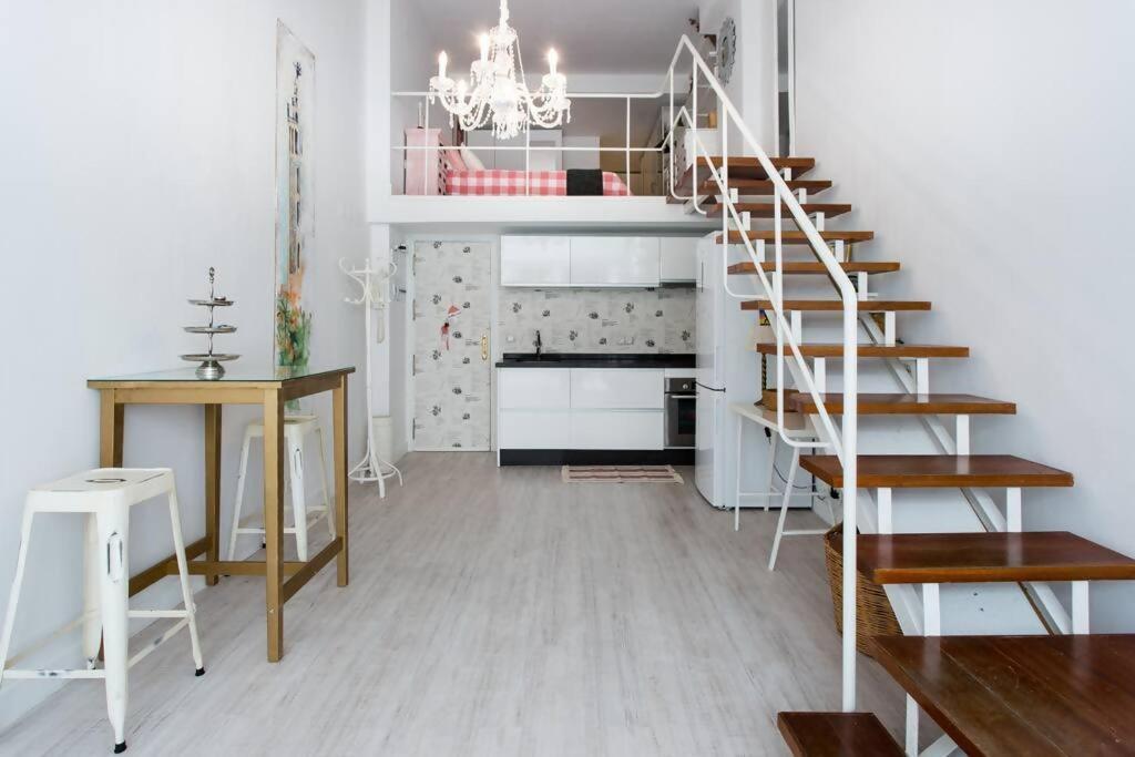 Duplex Center Parking Netflix Amazon Video Lejlighed Sevilla Eksteriør billede